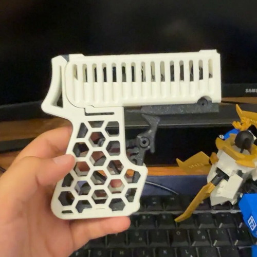 3D Printed Blaster Toy Like New, Safe for Kids 7+