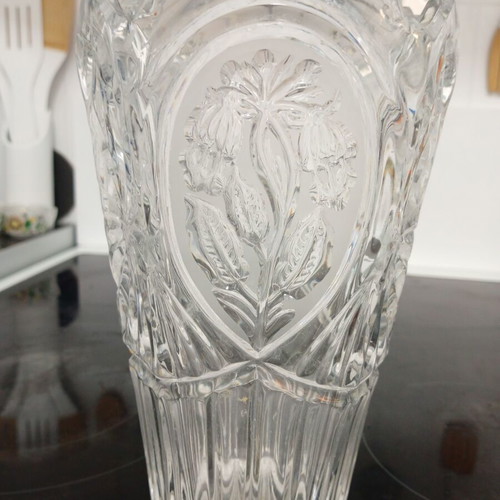 Crystal carved vase, like new, 22 cm height, six-sided