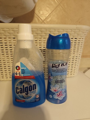 Calgon and Lenor Perfume Pearls with Cotril Hair Conditioner used