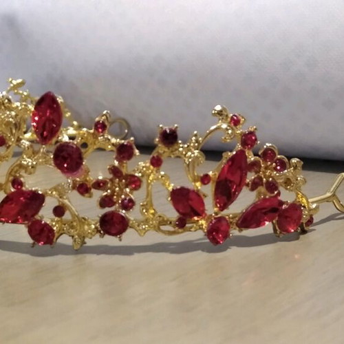 Tiara new gold metal with red stones