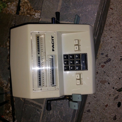Facit Mod. 1004 calculator like new, made in West Germany 1965