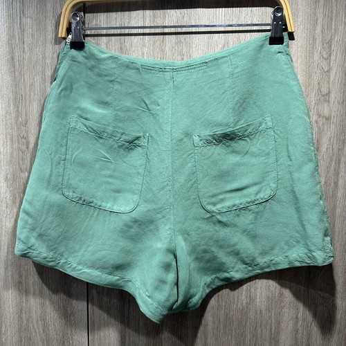 Zara green shorts skirt like new, size medium