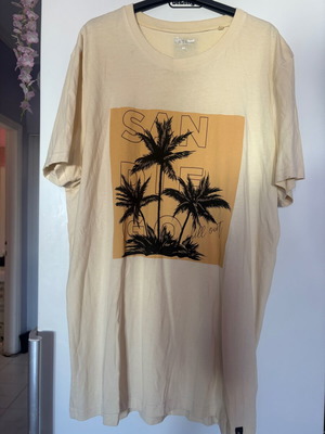 Admiral men's t-shirt XL beige like new