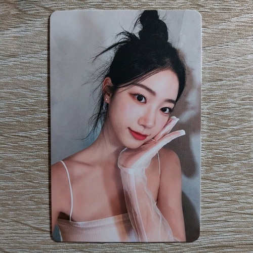 Lesserafim Kazuha photocard new