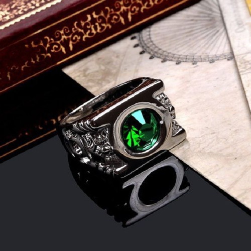 Green Lantern Ring with Green Crystal like new