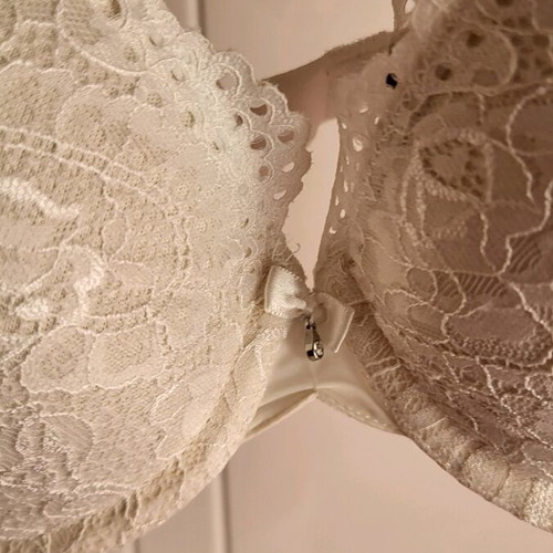 Esmara white lace bra 75B like new