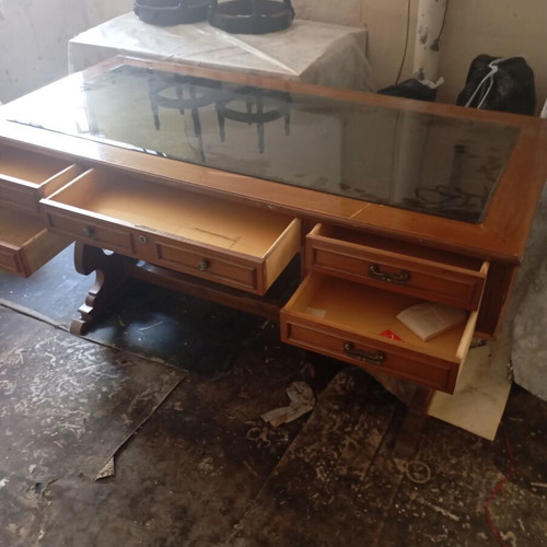 Wooden desk vintage with glass top and 5 drawers