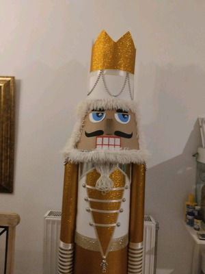 Nutcracker like new or King of cards