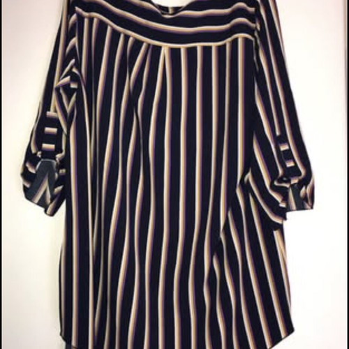 Shirt new size medium striped design with 3/4 sleeve