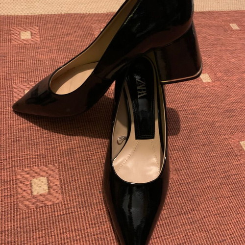 Zara pumps size 40 like new black and beige
