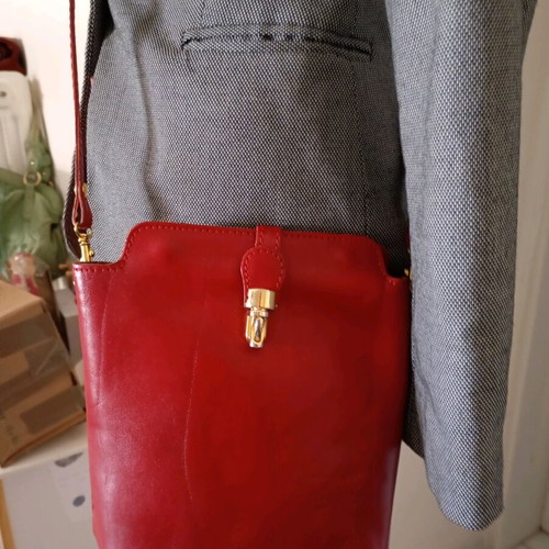 Leather crossbody bag new, Made In Italia, red