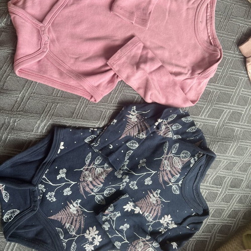 Baby clothing lot size 80/12 months like new