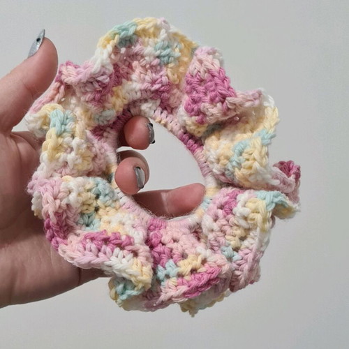 Handmade scrunchy new, pink multicolor
