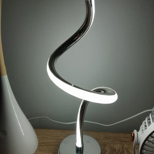 Modern LED table lamp with 3 white shades