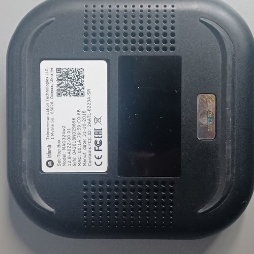 MAG324 W2 TV Box used with Wi-Fi and Ethernet ports