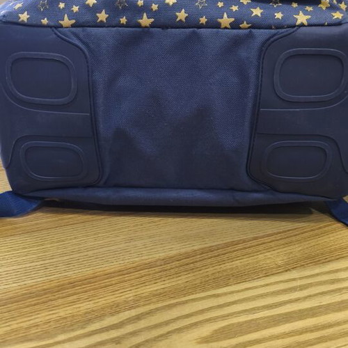 Must school backpack like new with three compartments and bottle holder