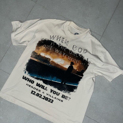 T-shirt cream from Heroes and Villains merch like new