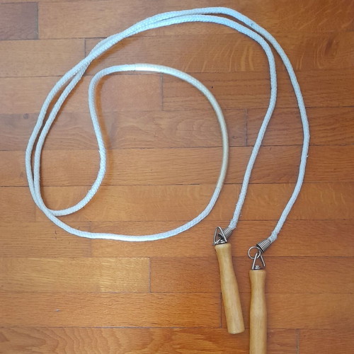 Gym Jump Rope 2.4m like new with wooden handles