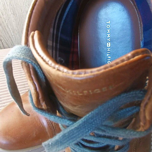 Tommy Hilfiger boots size 43 like new, brown casual leather