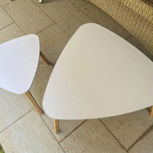Oval wooden coffee tables set of 2 white like new