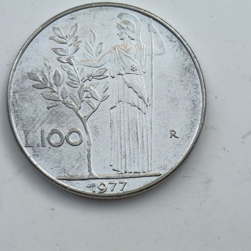 Italian 100 Lire coin 1977 Minerva type