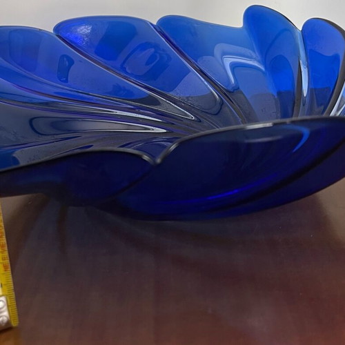 Glass large blue bowl like new
