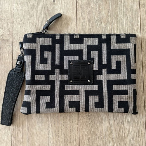 Ames the Bags Clutch KLEOS beige like new