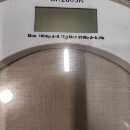 Personal scale used, electronic precision up to 150 kg