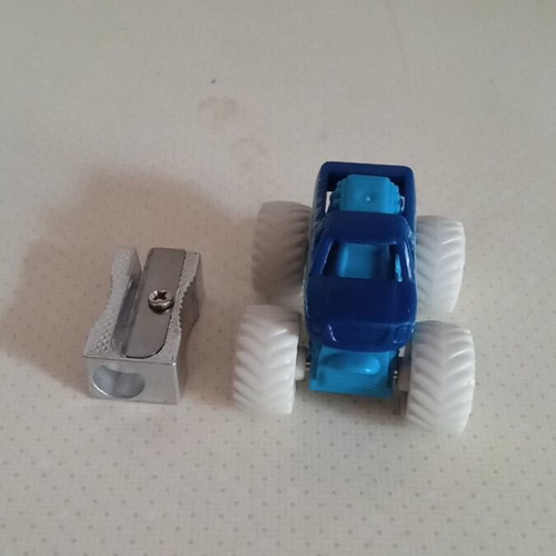 Monster Jam Mini toy car like new