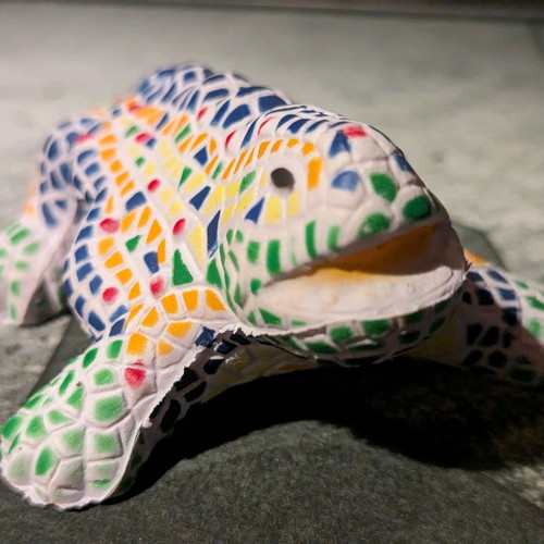 Anti stress ball Gaudi lizard used with defect
