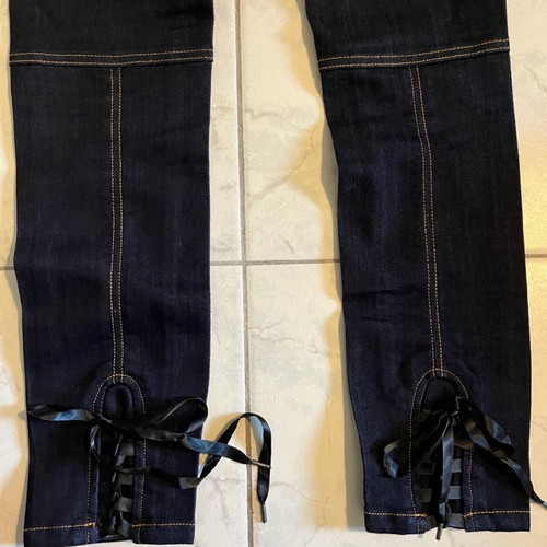 JLo denim pants used, size 24