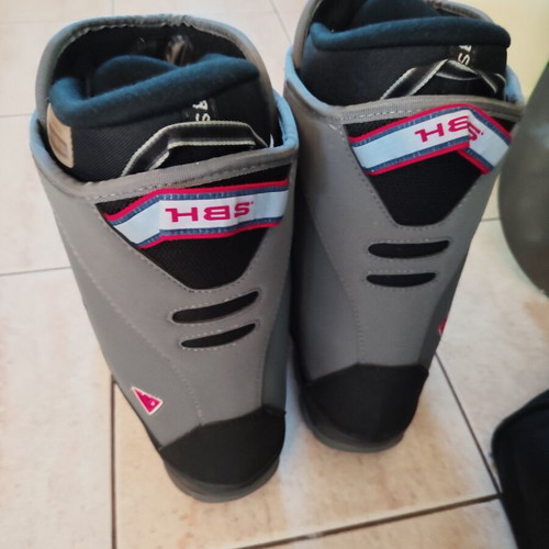 Project Addict Snowboard 153 cm with bindings, Rossignol boots 43 and bag like new