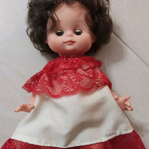 Vintage doll 27 cm old, in very good condition