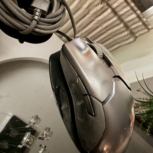 Razer Viper gaming mouse used, ambidextrous design