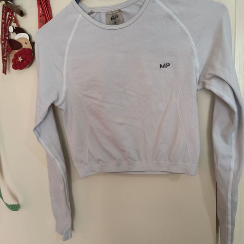 Sports top like new, soft lilac, size S