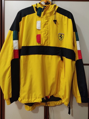 Ferrari Original windbreaker used, size XL, yellow with baby carrier