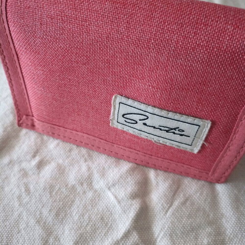 Vintage Sentio wallet like new, red