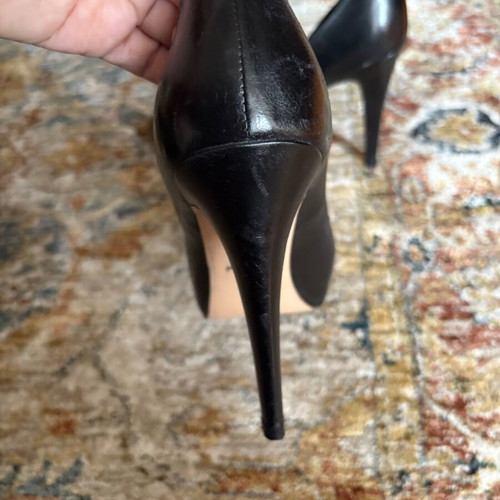Lila Verne black high-heeled shoes like new, size 39