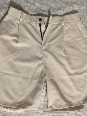 Men's Chino Shorts size Large, like new, beige