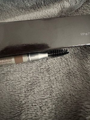 Laura Mercier Eye Brow Pencil нов молив за запълване на вежди