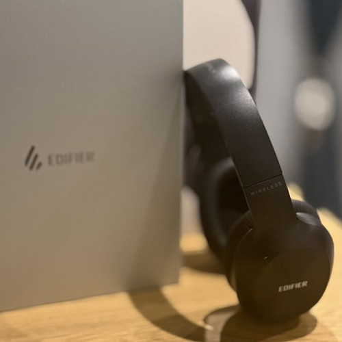 Edifier W800BT Plus headphones like new, wireless
