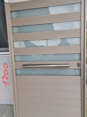 Gate door like new 1000×1700