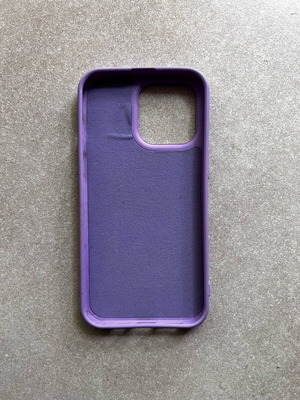 iPhone 13 Pro case like new, good condition