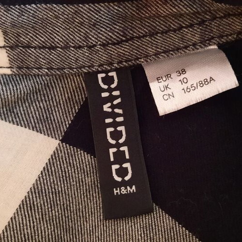 H&M women's long-sleeve checked shirt, size M, black and white