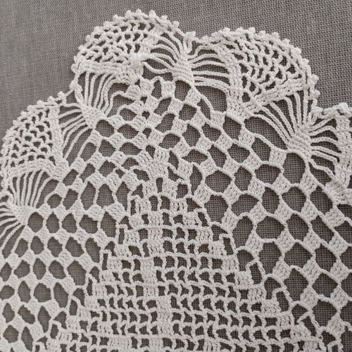 Set of 3 handmade crochet doilies with filet pattern, new