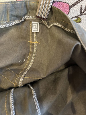 Women's 3/4 Capri Pants XXL olive green, new