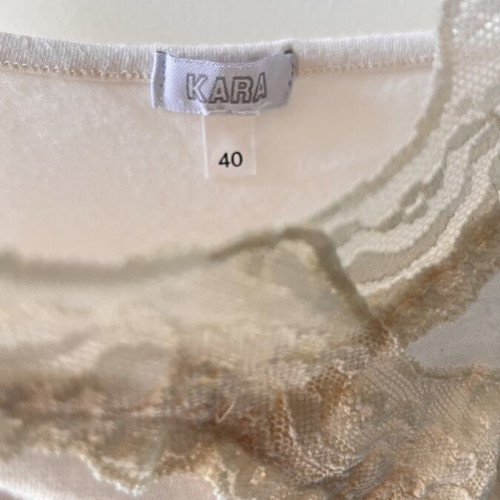 Top with lace size 40 white used