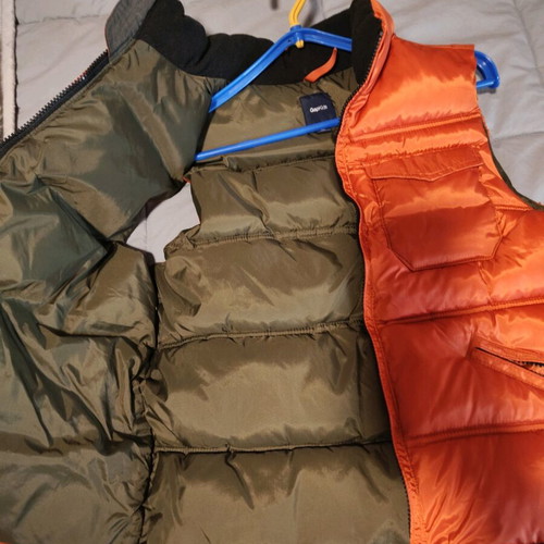 Gap kids sleeveless vest unused, like new, green and orange