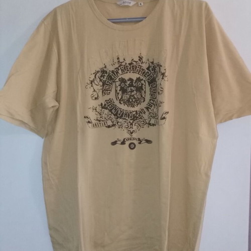 Admiral T shirt XL like new, mustard color with print