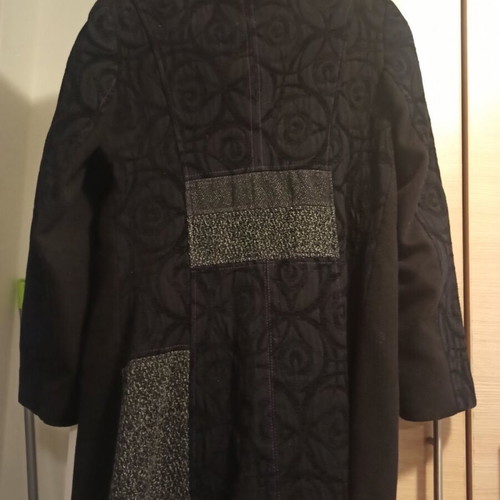 Coat new with patterns, black and gray, one size
